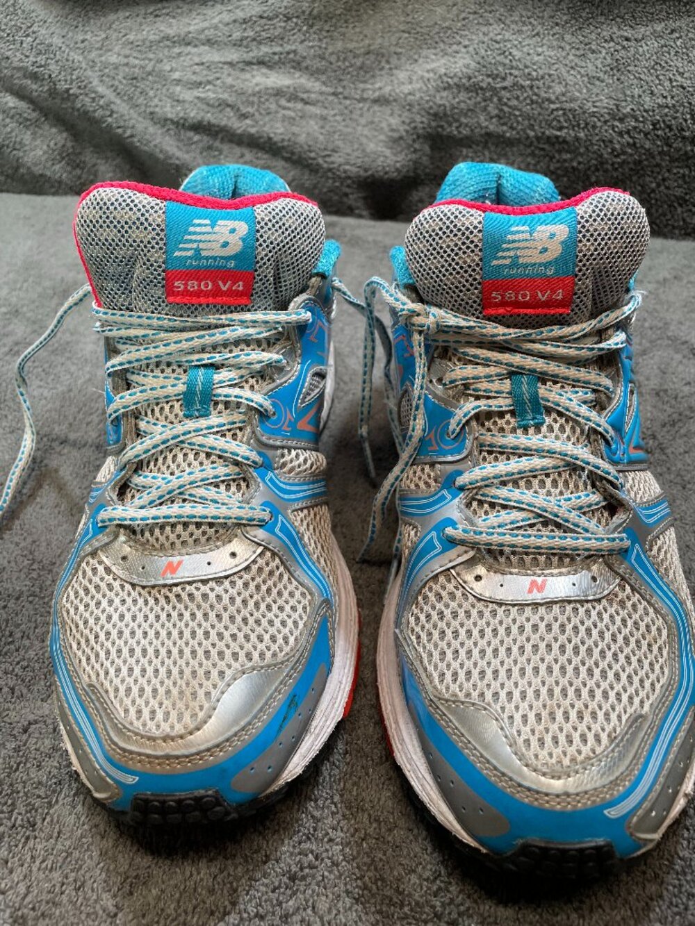New Balance 580 V4 Running Shoes Sneakers Womens Size 10 Gray Blue Pink W580WP4 - Picture 4 of 15